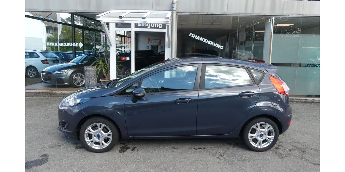 Ford Fiesta 129.840 km 5.990 &euro; Osnabrück 49084