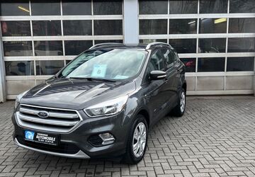 Ford Kuga 89.000 km 14.799 &euro; Osnabrück 49090