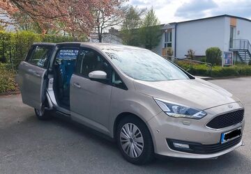 Ford Grand C-Max 84.500 km 11.500 &euro; Osnabrück 49086