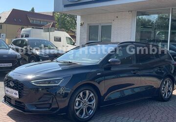 Ford Focus 29.595 km 23.290 &euro; Osnabrück 49090