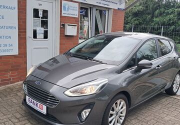Ford Fiesta 82.000 km 11.000 &euro; Voltlage bei Osnabrück 49599