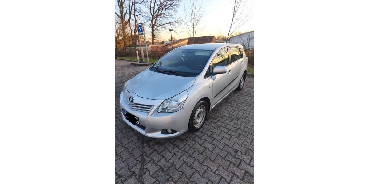 Toyota Verso 160.000 km 6.700 &euro; Lienen 49536