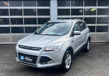 Ford Kuga 158.000 km 8.200 &euro; Osnabrück 49090