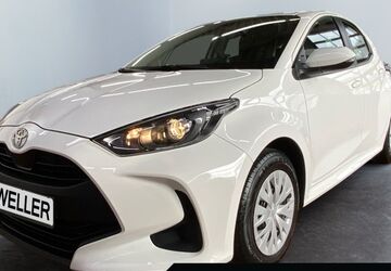 Toyota Yaris 14.958 km 20.999 &euro; Osnabrück 49090