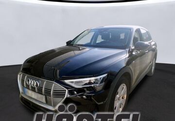 Audi e-tron 32.400 km 27.600 &euro; Osnabrück 49084