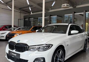 BMW 330 44.500 km 30.990 &euro; Ibbenbüren 49477